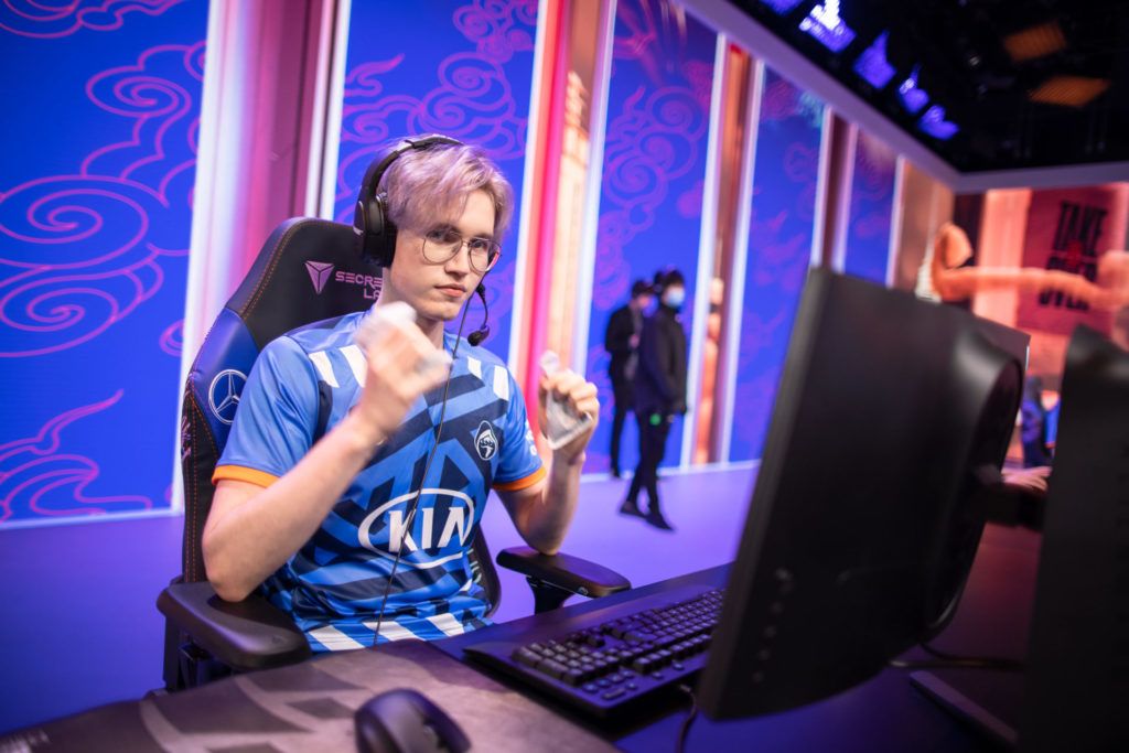 Finn spielt für Rogue bei Worlds 2020