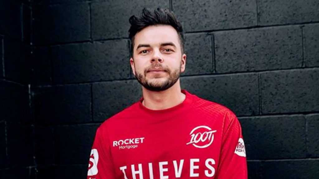 Nadeshot in 100 Dieben Merch