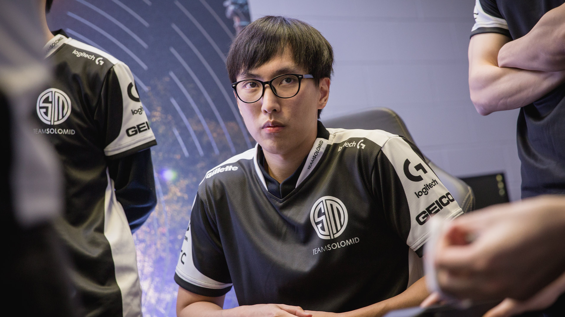 League of Legends Doppellift im TSM-Trikot