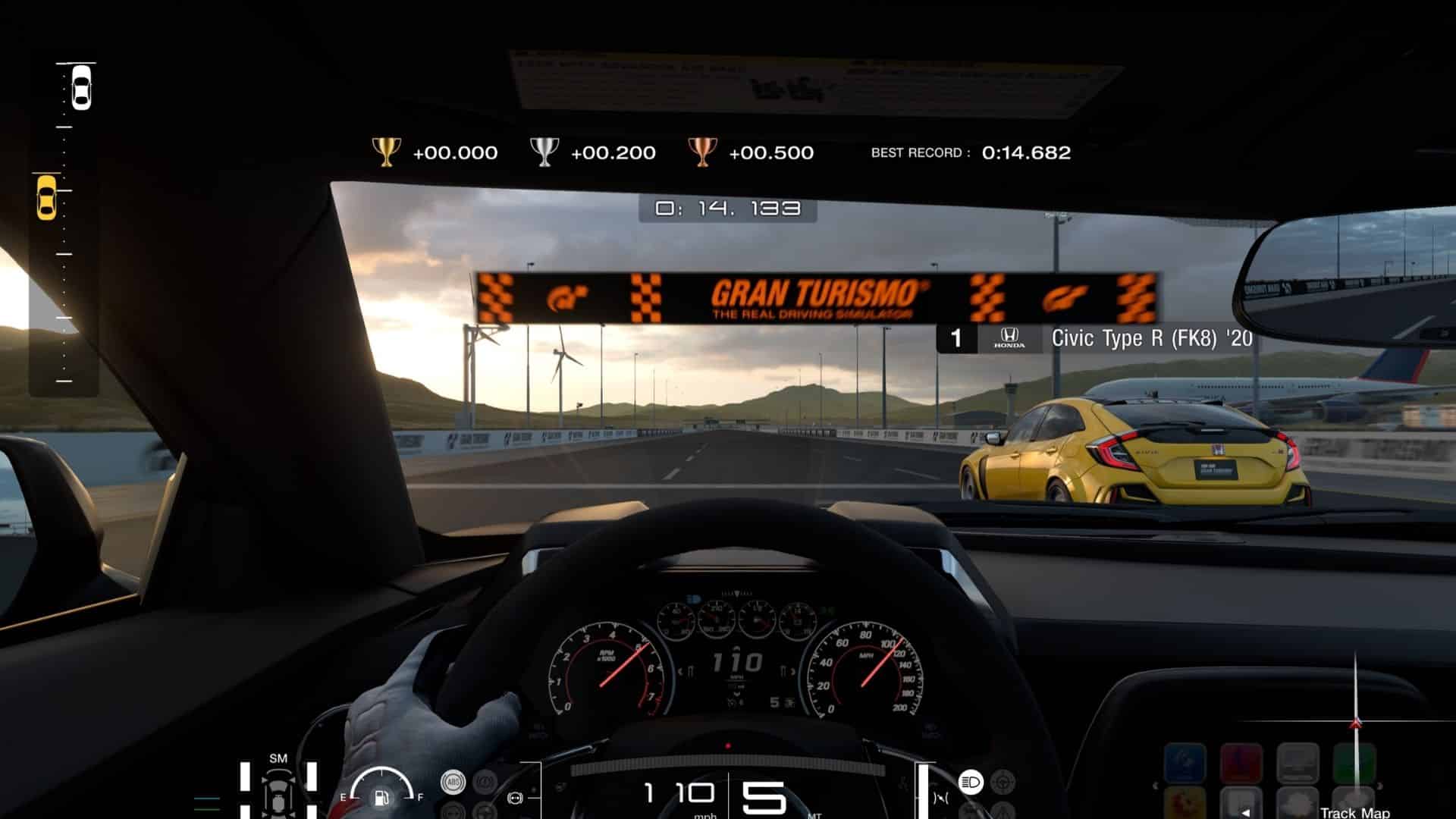Cockpit-Kamera des Spielers während eines Gran Turismo 7-Events