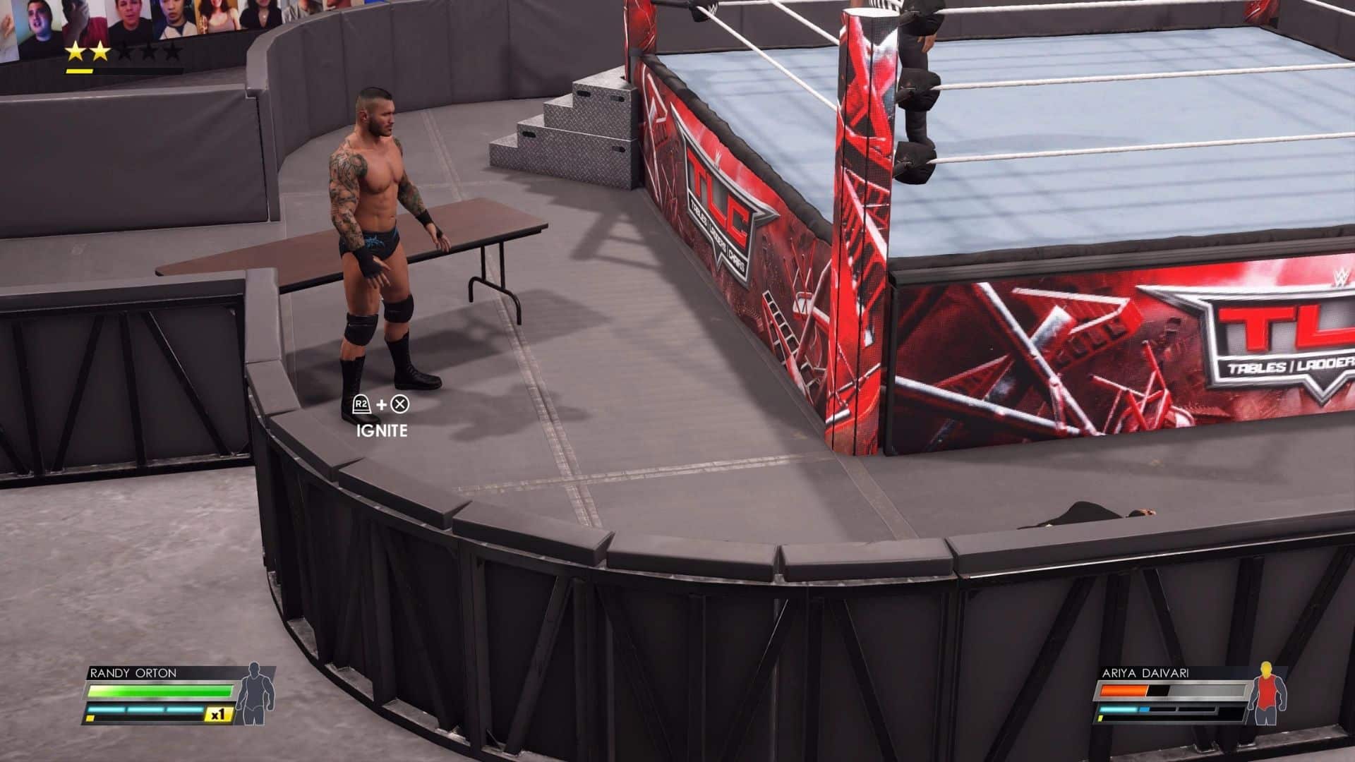 randy orton starrt den gegner in wwe 2k22 an