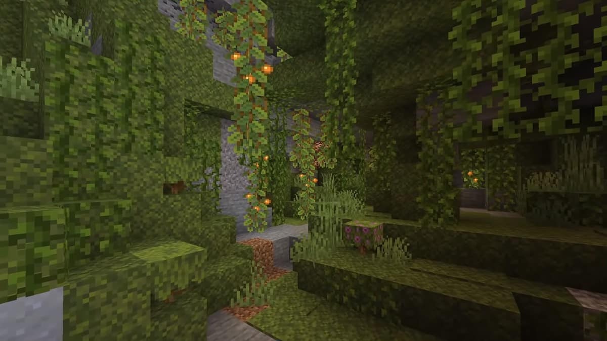 Screenshot des üppigen Höhlenbioms in Minecraft